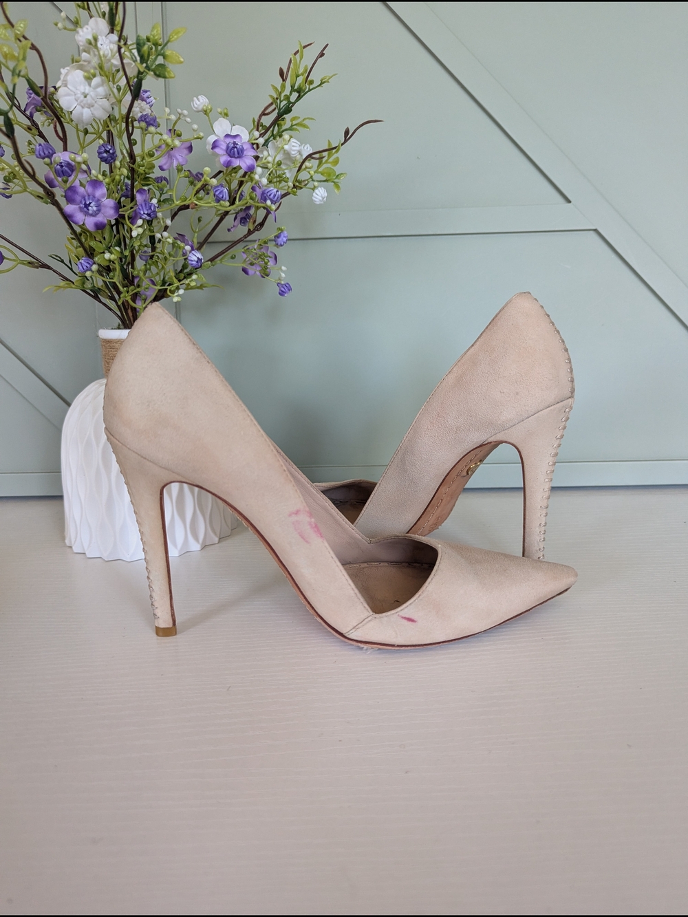 Alice + Olivia Nude Pointed-Toe Stiletto Pumps - Picture 6 of 11